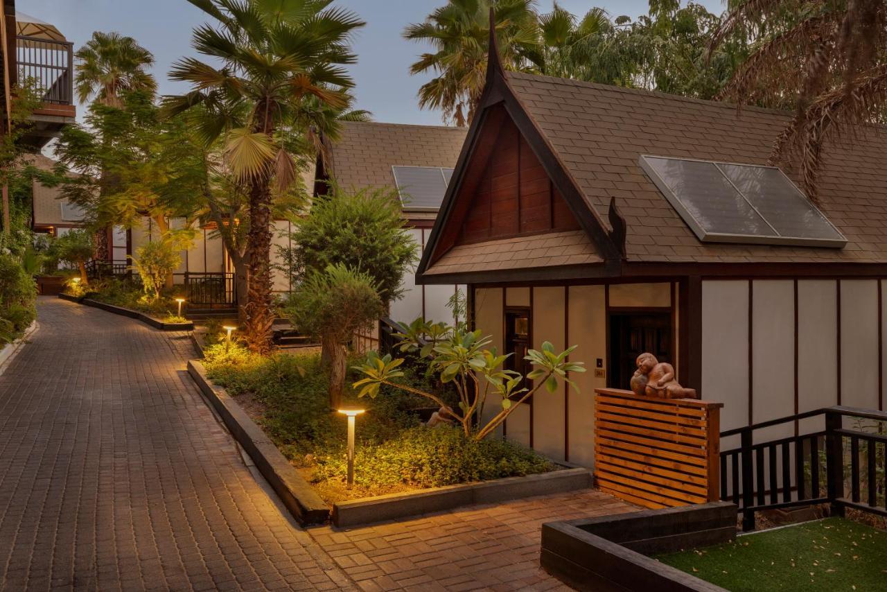 Herbert Samuel Royal Shangri-la 5*